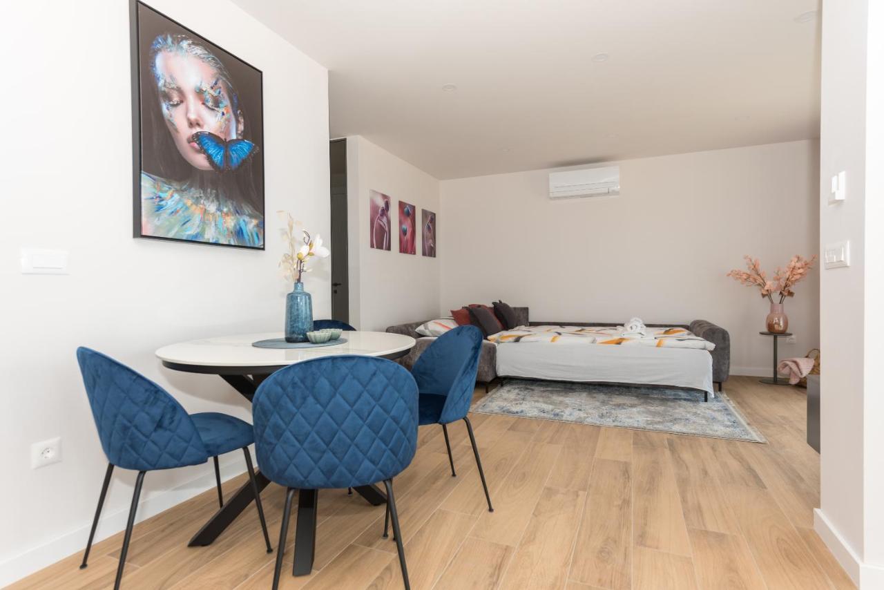 Luxury Adria Sea & City View Apartment Makarska Esterno foto