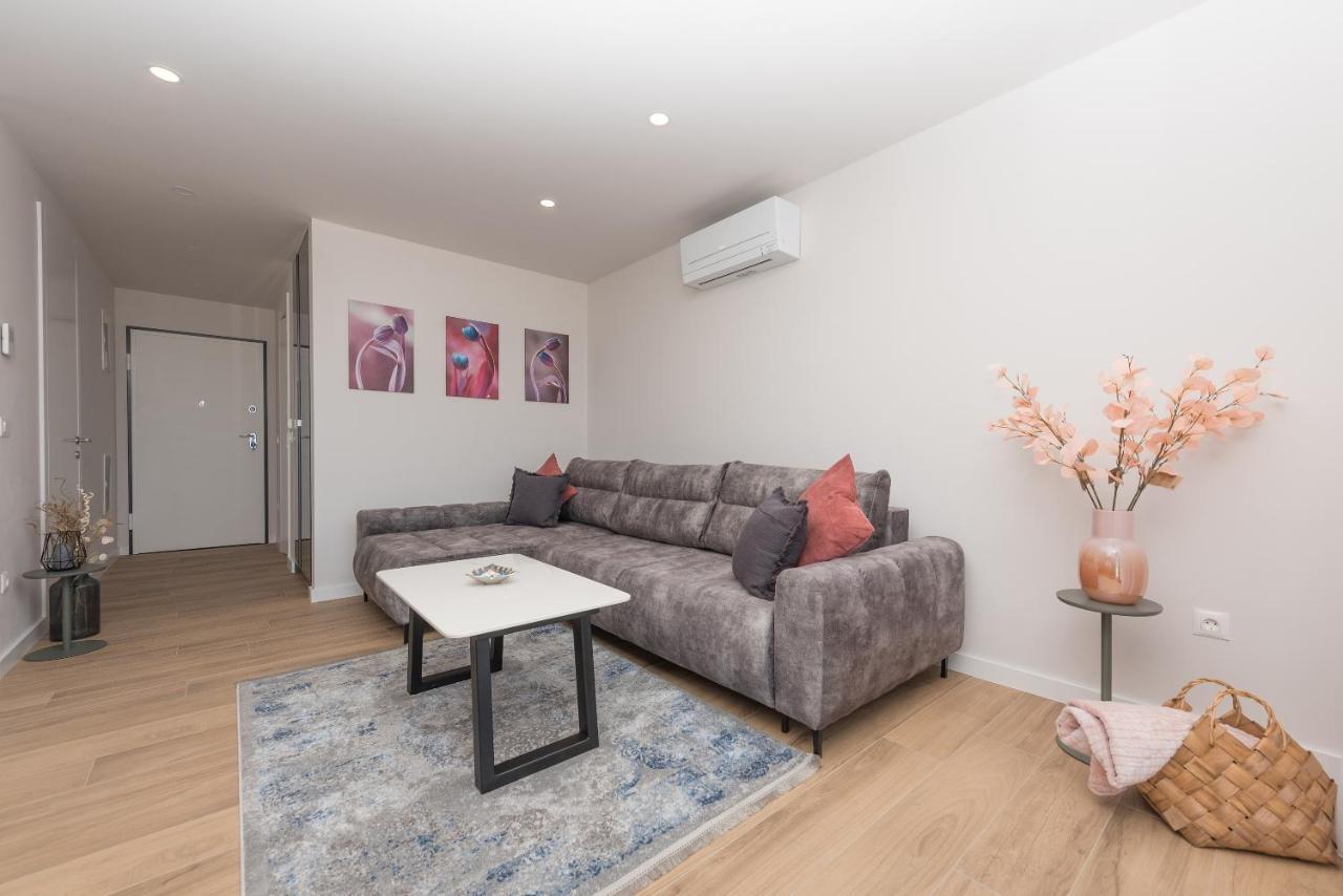 Luxury Adria Sea & City View Apartment Makarska Esterno foto